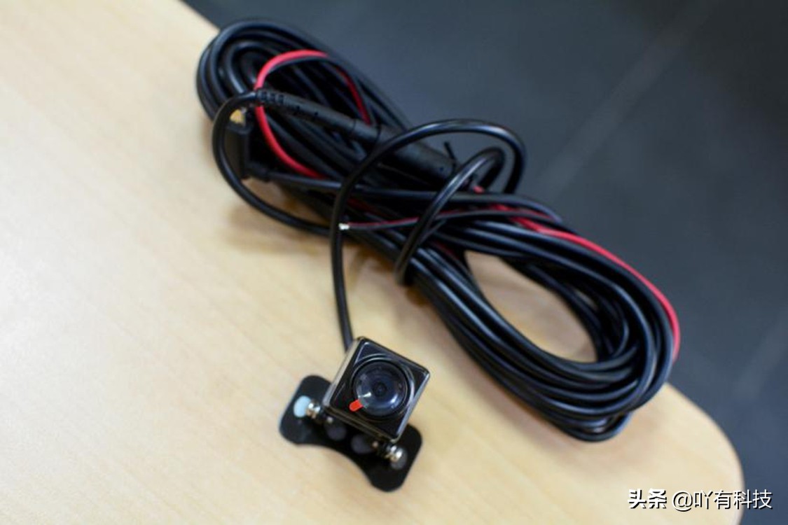 小米生态链行车记录仪使用方法,小米生态70迈行车记录仪1s