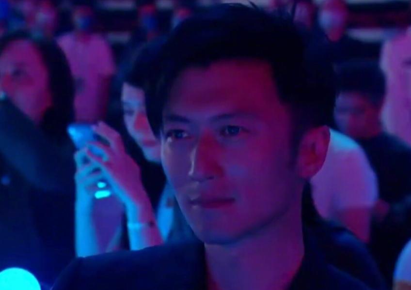 谢霆锋王菲近期同台,王菲谢霆锋罕见同台