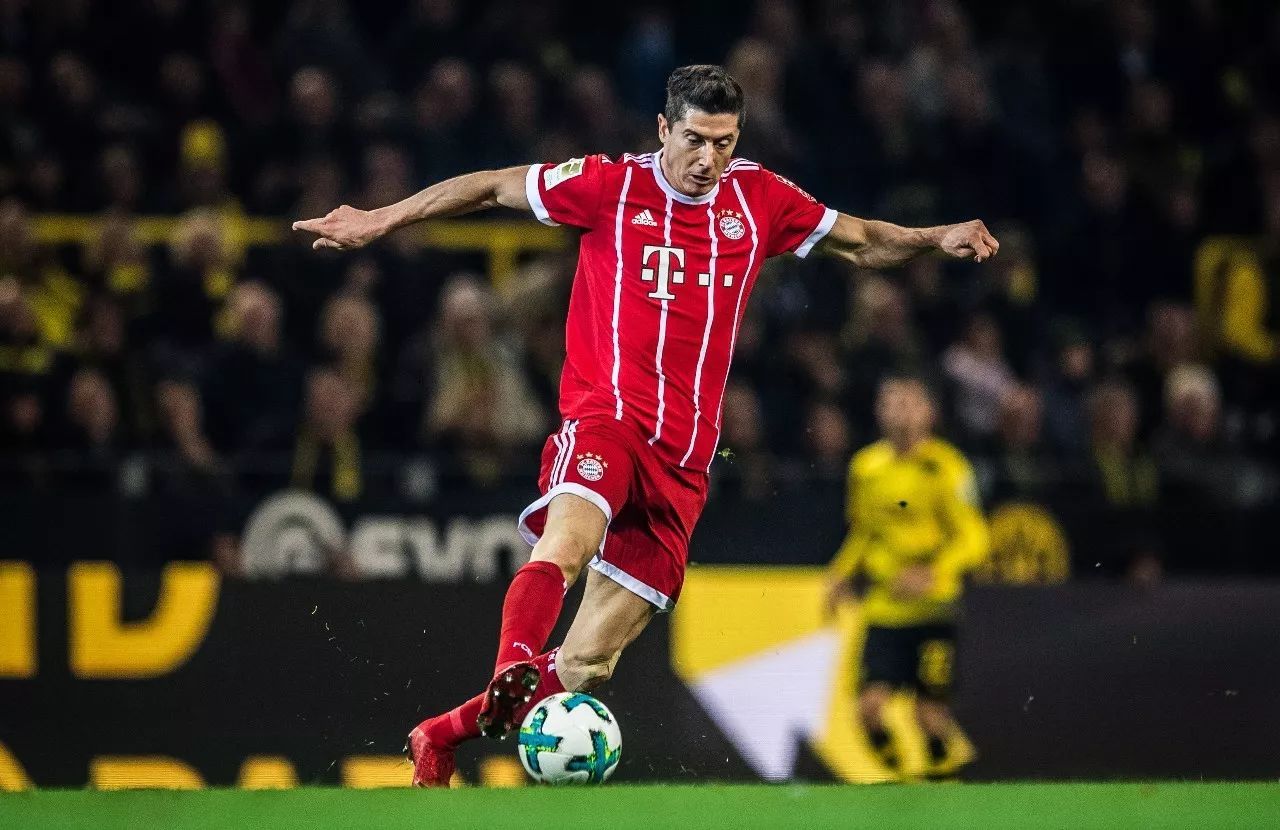 2017当今足坛十大球星,2019年足球十大球星