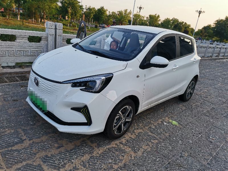 长安奔奔estar2020和2021区别,长安奔奔新能源e-star用车感受