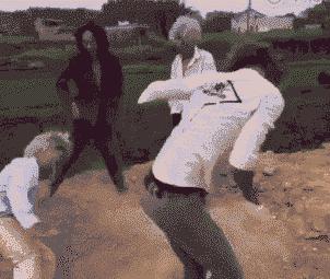 中国网吧vs印度网吧,中国网吧网速快吗