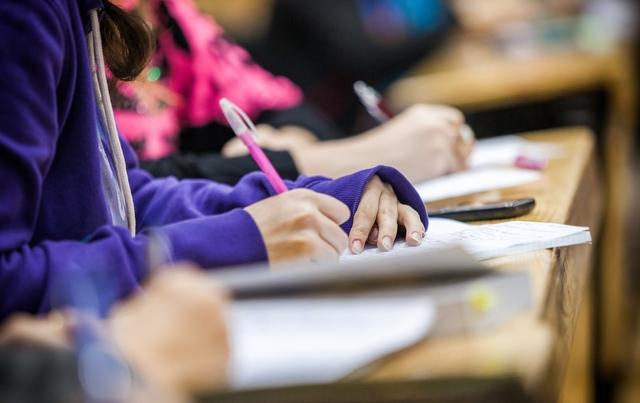 成年人如何拿到全日制本科学历,初中毕业如何提升学历全日制的