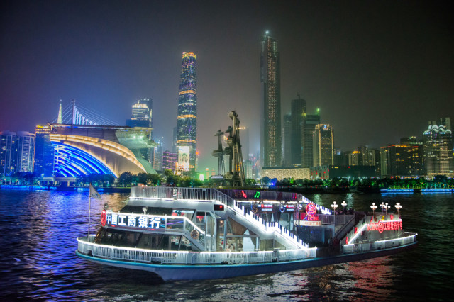 广州珠江夜游夜茶,广州夜游珠江船上美食
