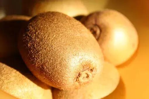 姑娘腹部长大肿瘤,姑娘肚子28厘米肿瘤切除