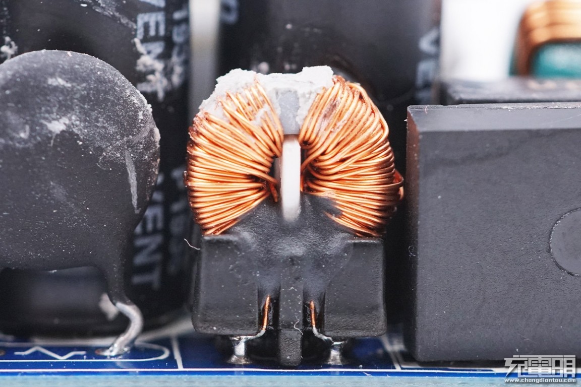 三星note105g45w快充哪里买,三星note1025w快充拆解