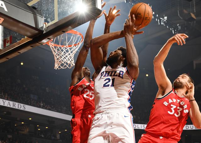 一个人最难的时候有多难,西亚卡姆关键时刻失误