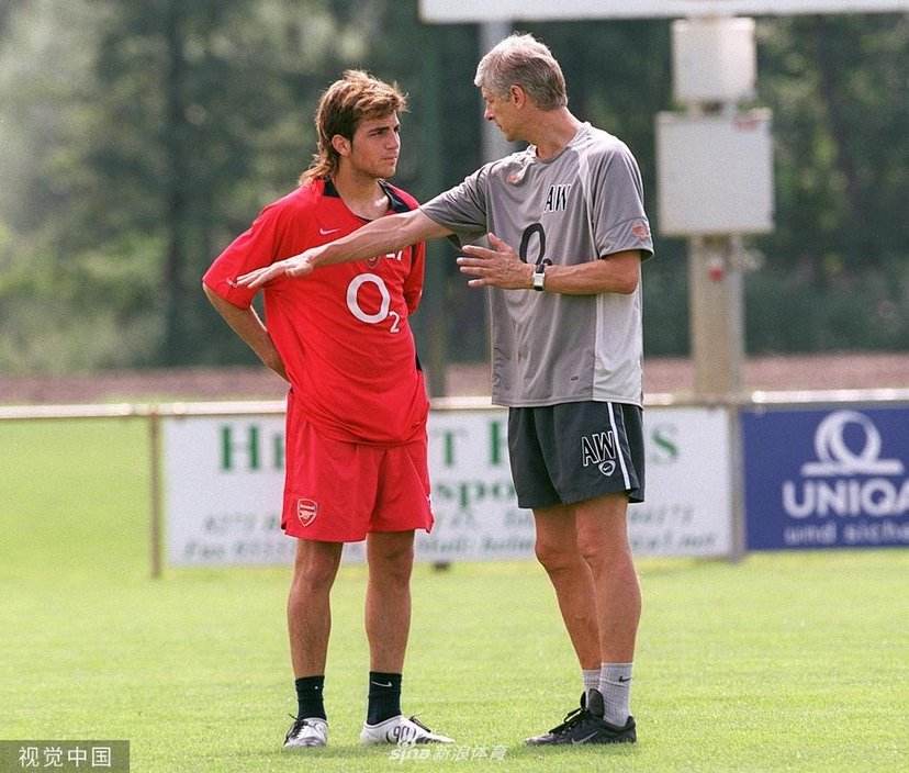 闃垮皵濉炵撼娓╂牸鍚涗复澶╀笅,闃垮皵濉炵撼娓╂牸涓嶈触涔嬪笀