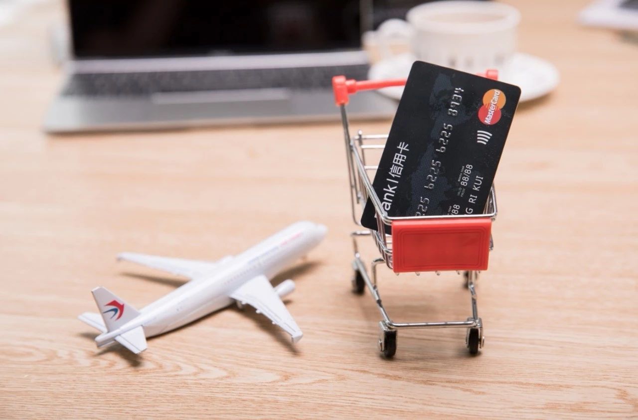 请不要让朋友替你排队在犯罪的道路上！