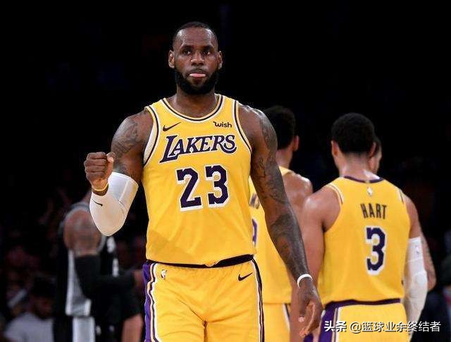 艾弗森科比詹姆斯乔丹四人合照,历史篮球巨星艾弗森排第几名