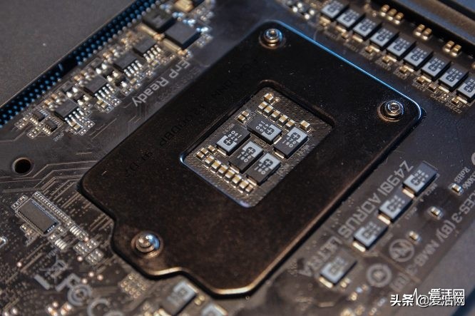 mini-ITX主板该怎么做成旗舰？来看看技嘉Z490IAORUSULTRA