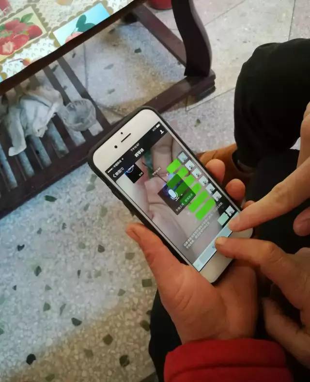 互联网攻陷中老年人群：奶奶抢红包，外婆学美图