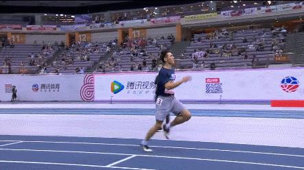 在聚光灯下说想赢，没有什么不可以