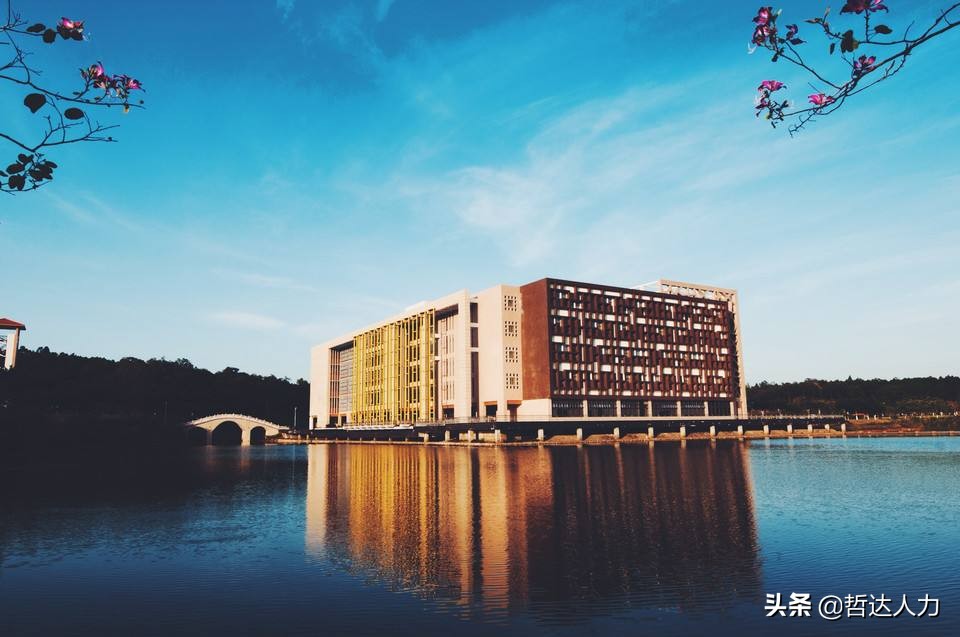 广州民办大学排名前十名,广州大学城内有哪些大学
