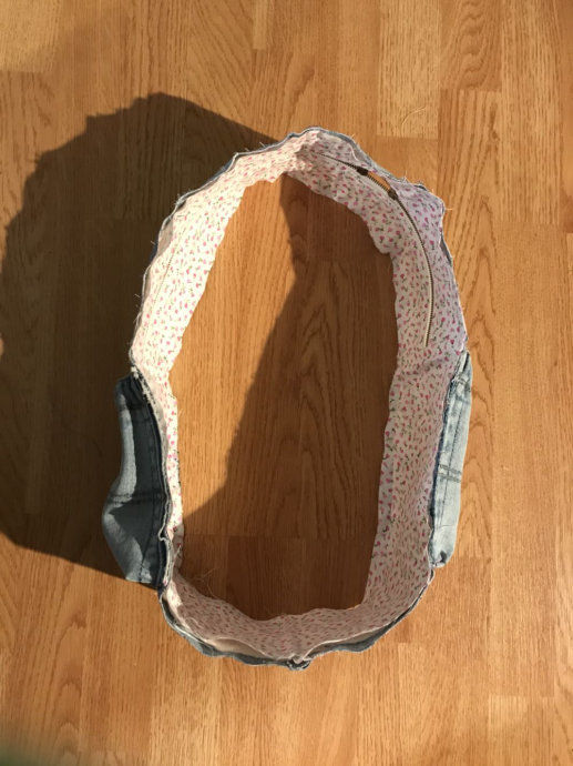 旧牛仔裤的废物利用改造,牛仔裤改双肩背包教程