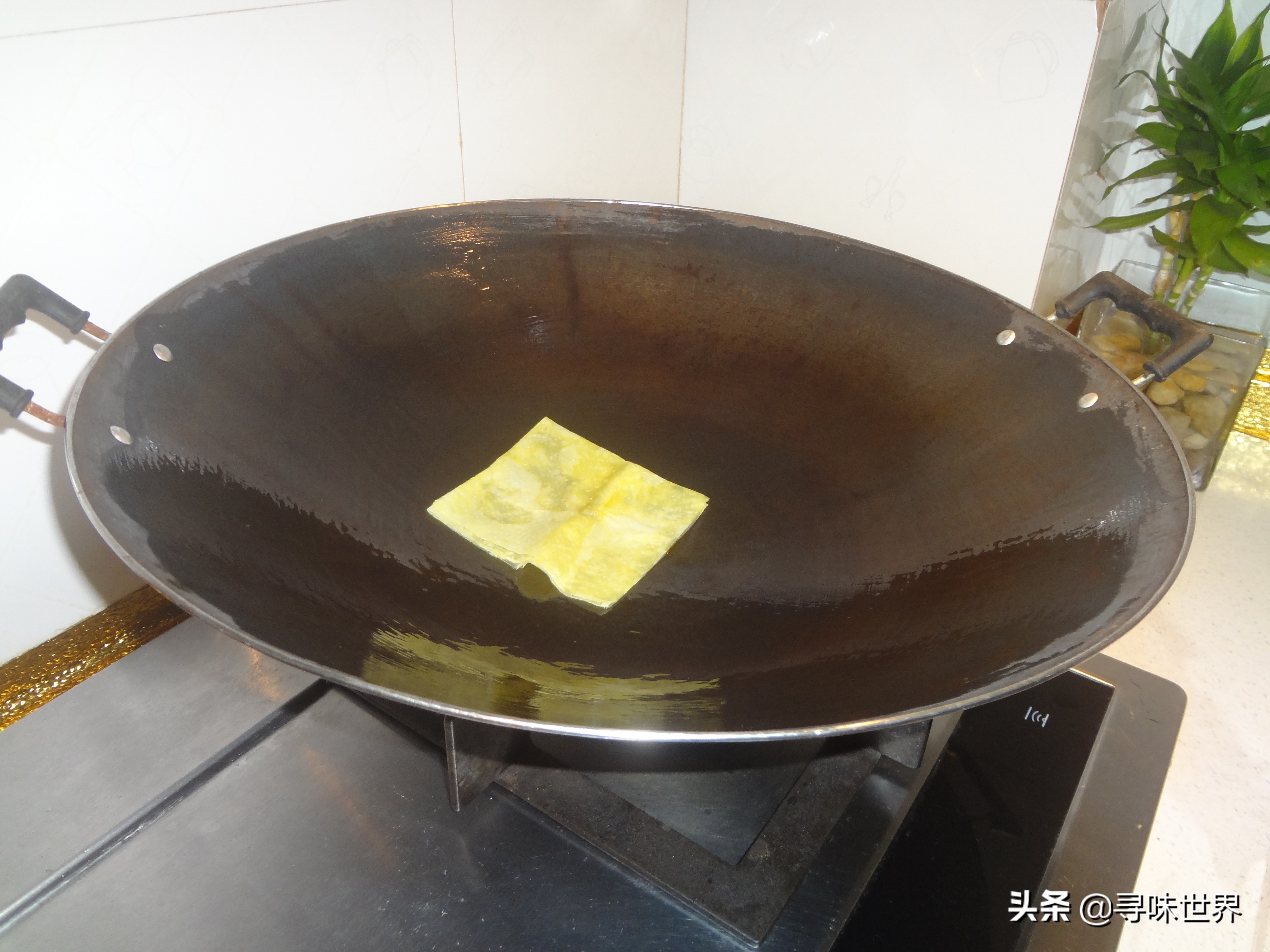 新铁锅去除铁锅锈的最佳方法,怎么防止铁锅生锈沾锅