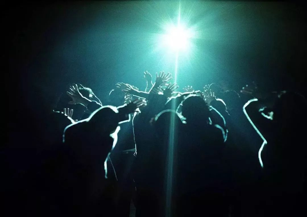 人性才是灾难的根源,任何危机都是人性考验