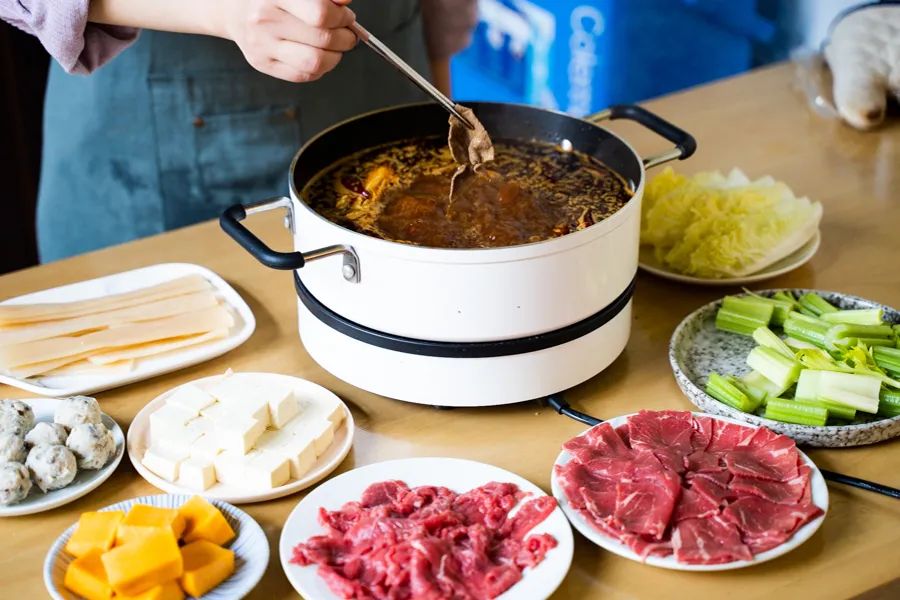 被薇娅直播间榨干零食预算后，写出了这篇测评报告（上）