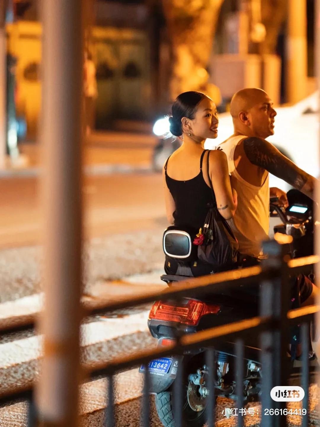 别争了，这条马路才是魔都内卷之王