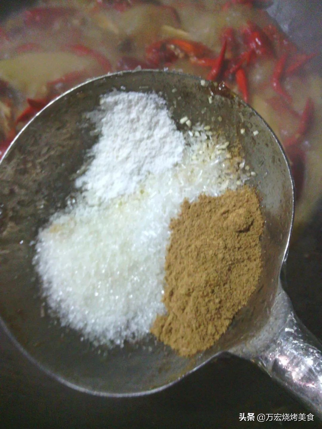 油焖大虾最仔细教程,油焖大虾11种香料配方视频