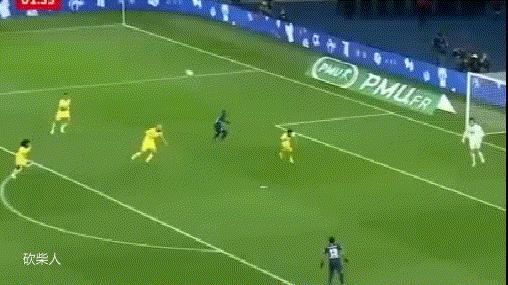 足球场豪情对抗,现役11人最强足球球员组成的阵容