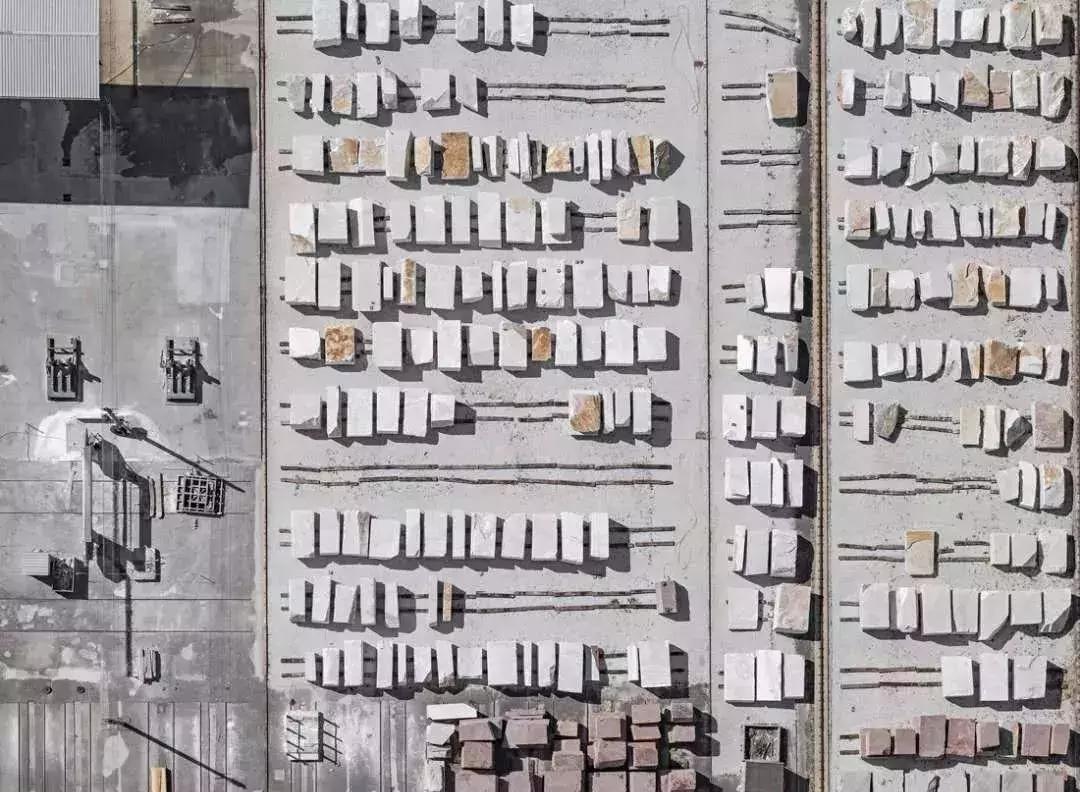 为啥鱼肚白大理石是最好的,白石的价格