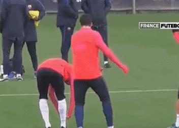 大哥还是球霸？如果伊布是你队友你会不会自闭