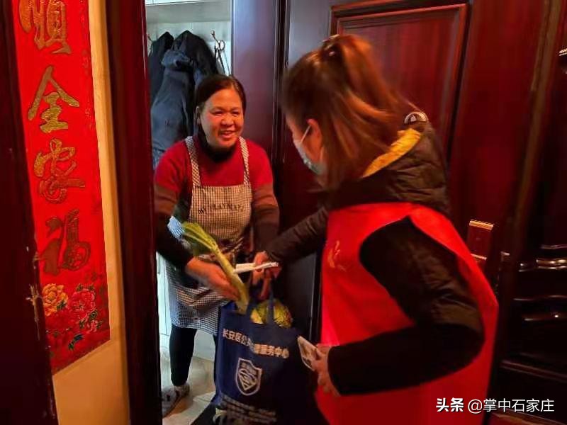 碧景园90余名社区工作者、志愿者舍小家，冲上战“疫”一线