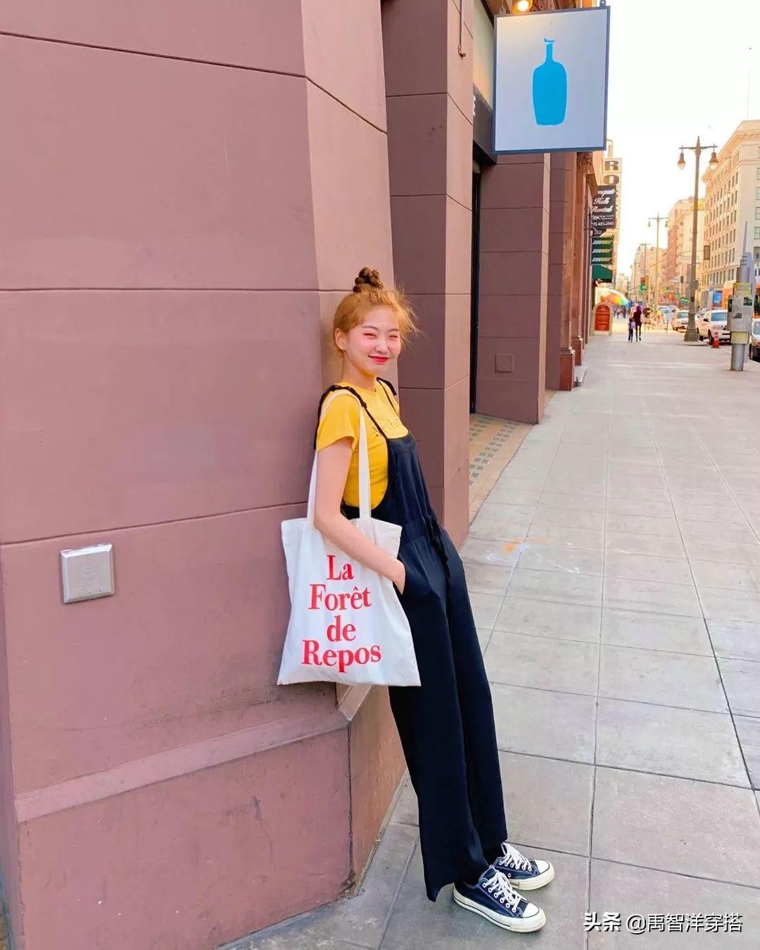 阔腿裤已经out了现在流行初恋裤,还在穿阔腿裤现在流行的是初恋裤