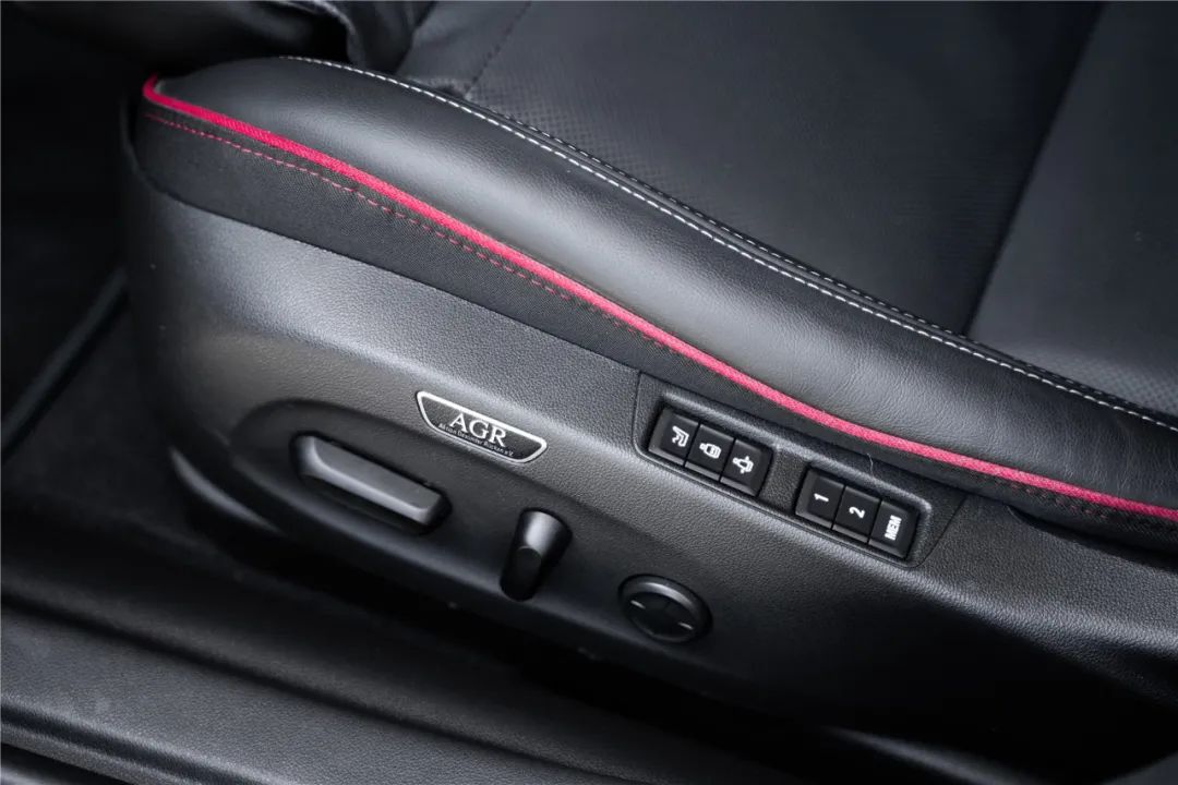 君威GS减震悬架,新款君威gs改避震效果