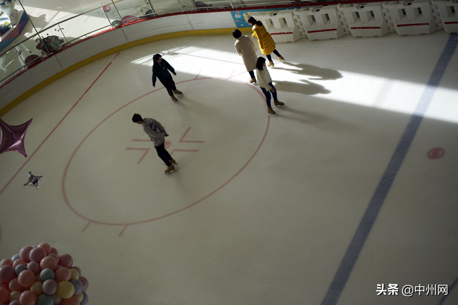 郑州大卫城好玩还是正弘城好玩,郑州万象城和大卫城的区别