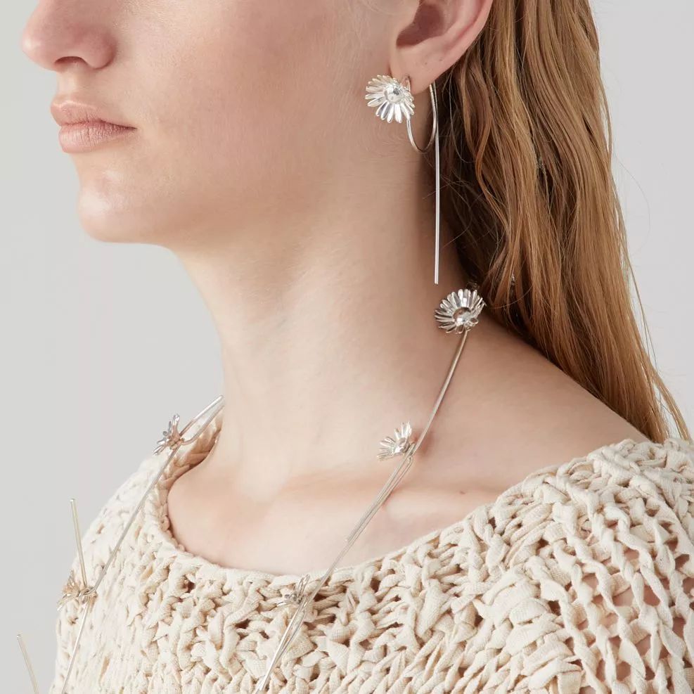 王一博西装复古风,王一博的心头肉