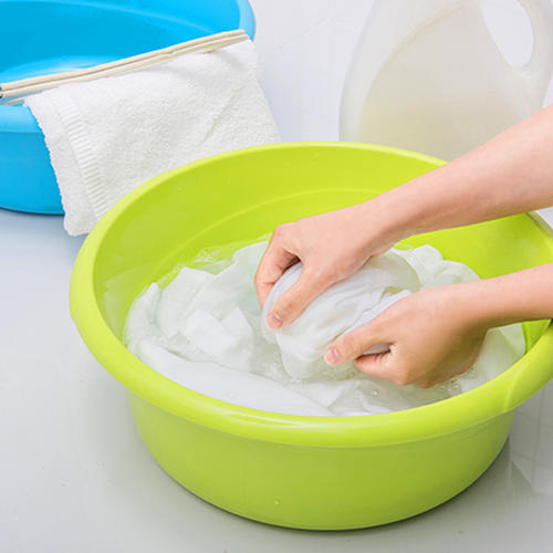 背后有痘痘夏天不敢穿露背的吊带,后背有痘印穿露背装的小技巧