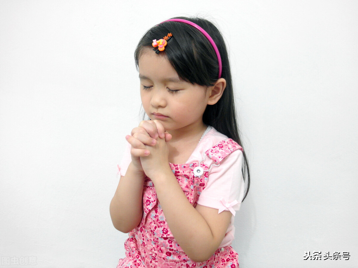 如何正确给宝宝使用纸尿裤,婴儿纸尿裤正确的用法是怎样用的