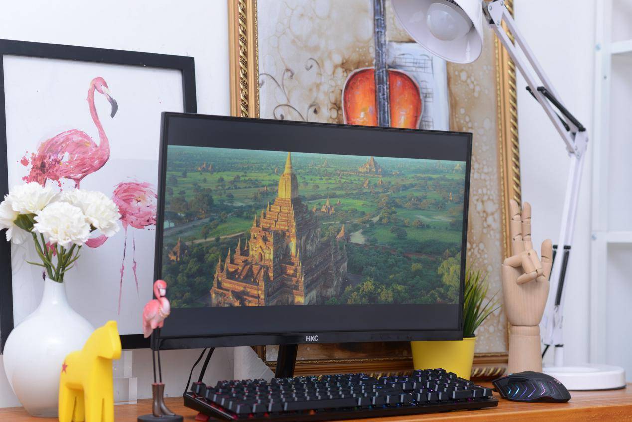 hkcc240显示器背部接口,hkcc240显示器怎么样