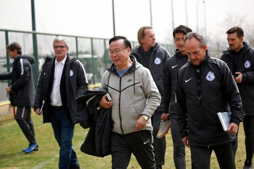 大连足球万达队历史,大连足球哪一年降级