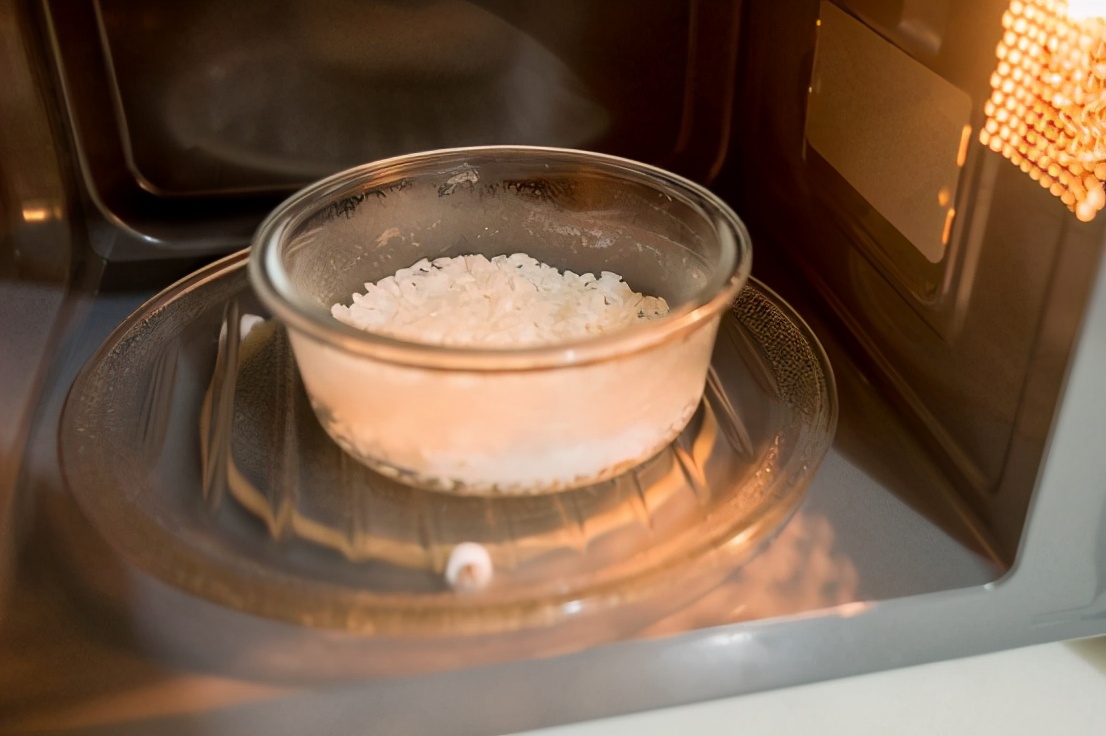 大宇微波炉和格兰仕微波炉哪个好,大宇微波炉可以做什么