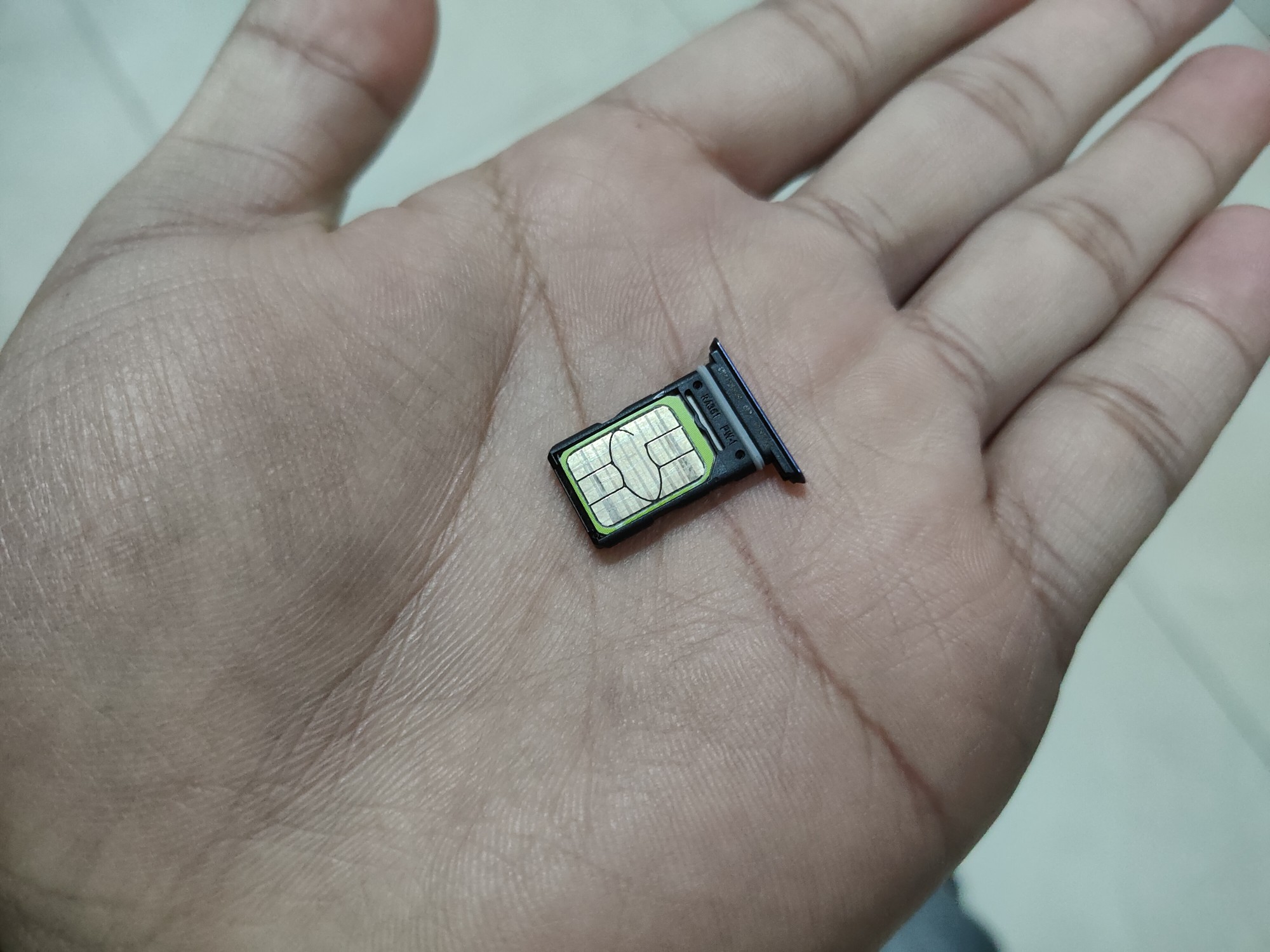 手机显示信号满格但实际网速很差,手机wifi信号满格网速却很差