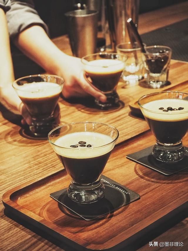 最有特点的一家星巴克,法国豪华星巴克