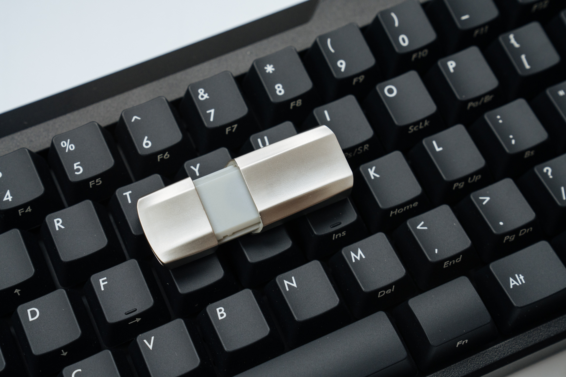 aigousb3.2超极速固态u盘,aigo固态u盘520mb