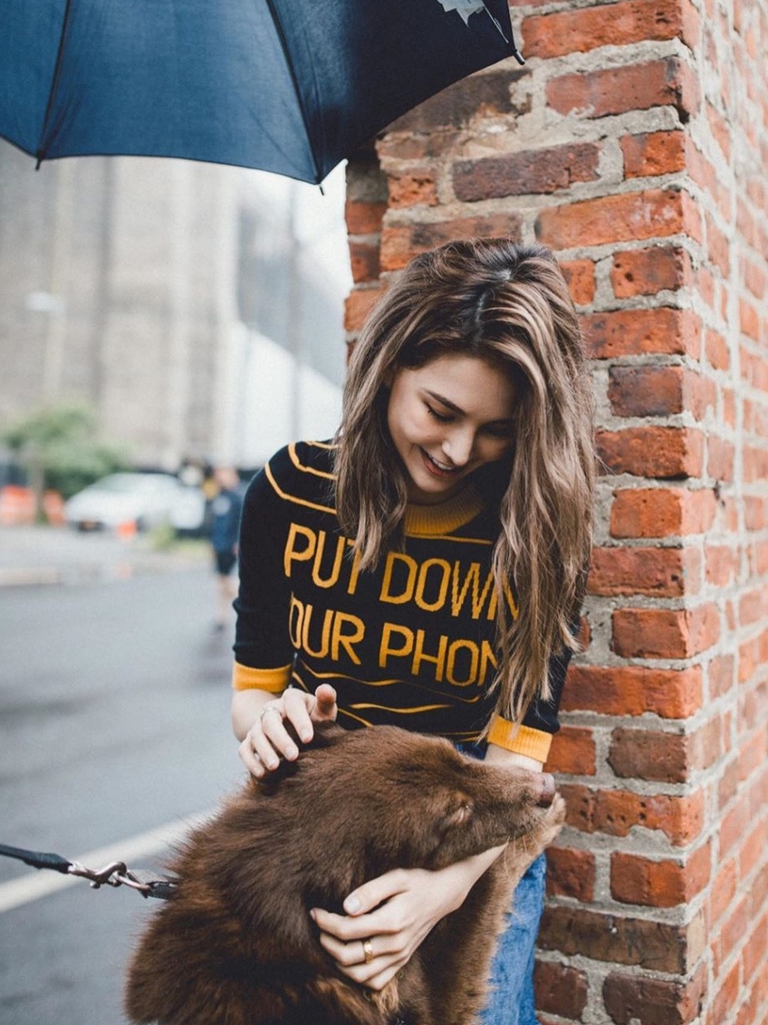 周杰伦晒昆凌美照庆结婚周年,周杰伦和昆凌曝光第一张孕妇装