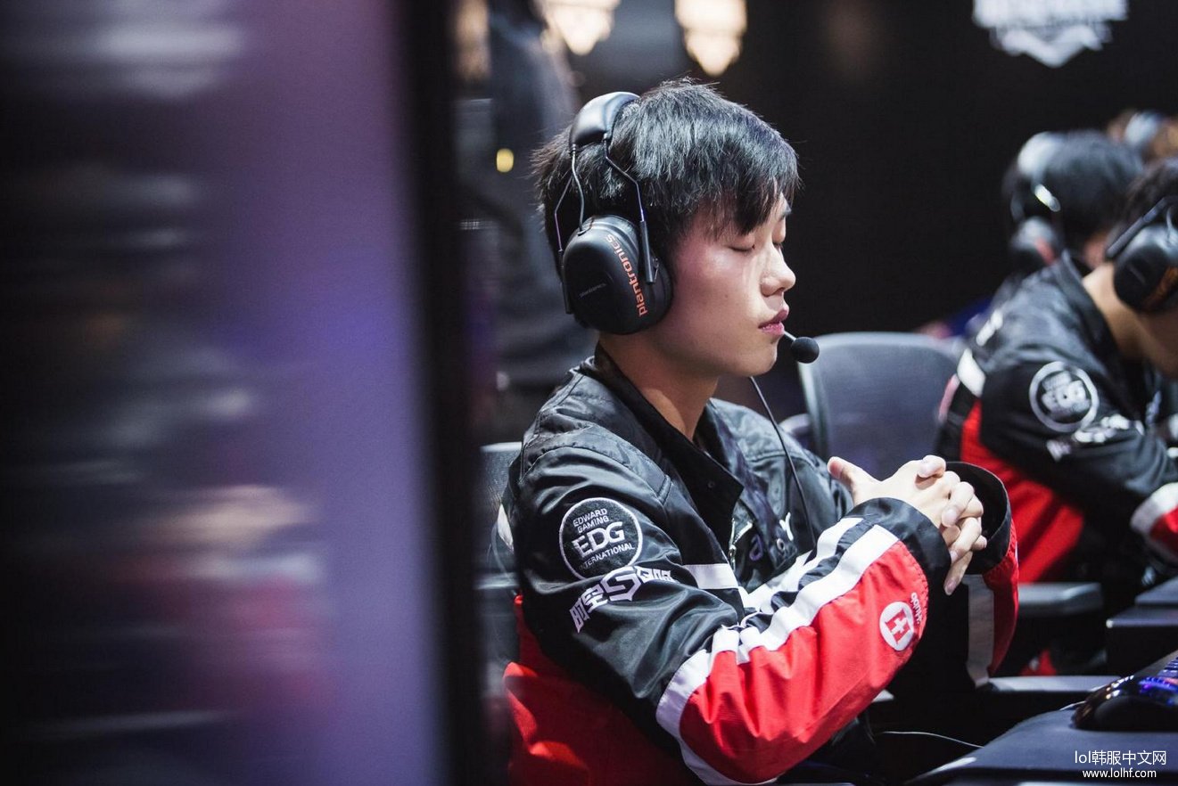 lpl夺冠皮肤半价么,英雄联盟lpl夺冠时刻