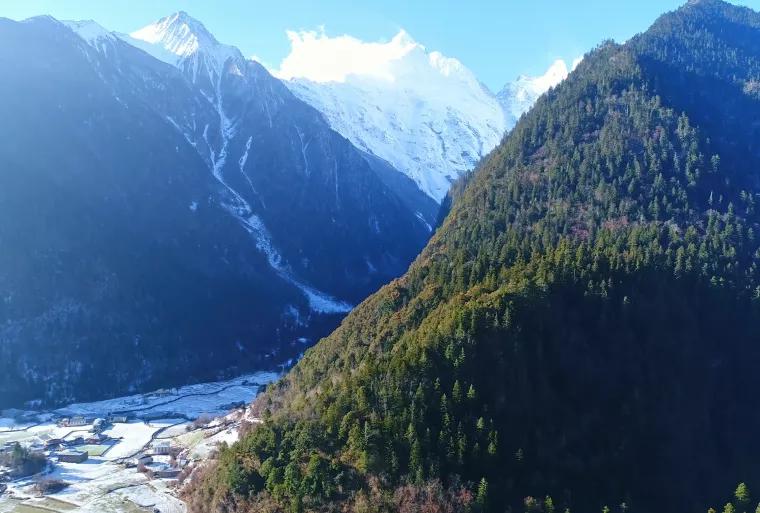 美丽云南（第二季）|香格里拉深处最耀眼的明珠——美名：迪庆·德钦县