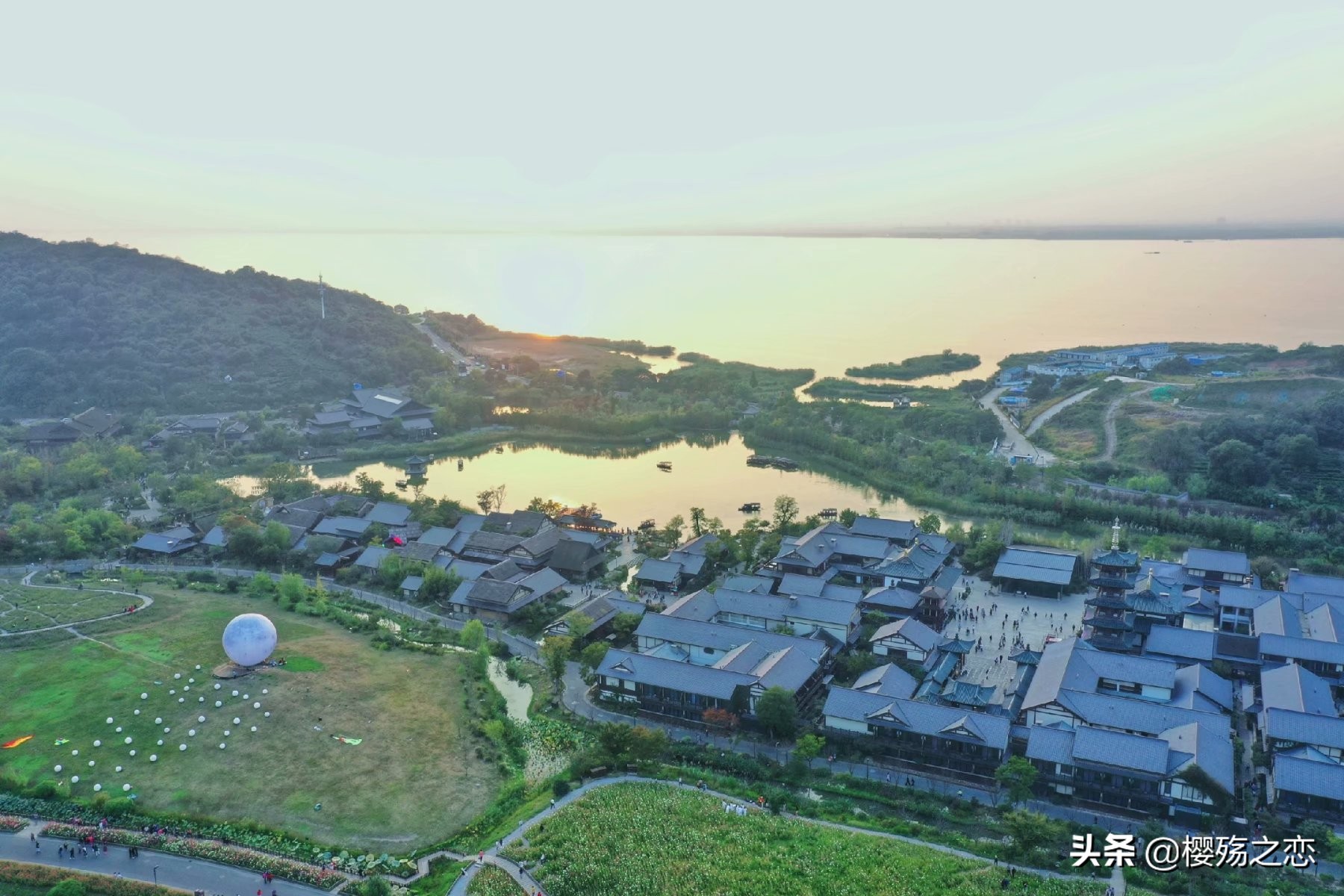 全球gdp两万亿以上有多少地级市,全国十强地级市gdp排名