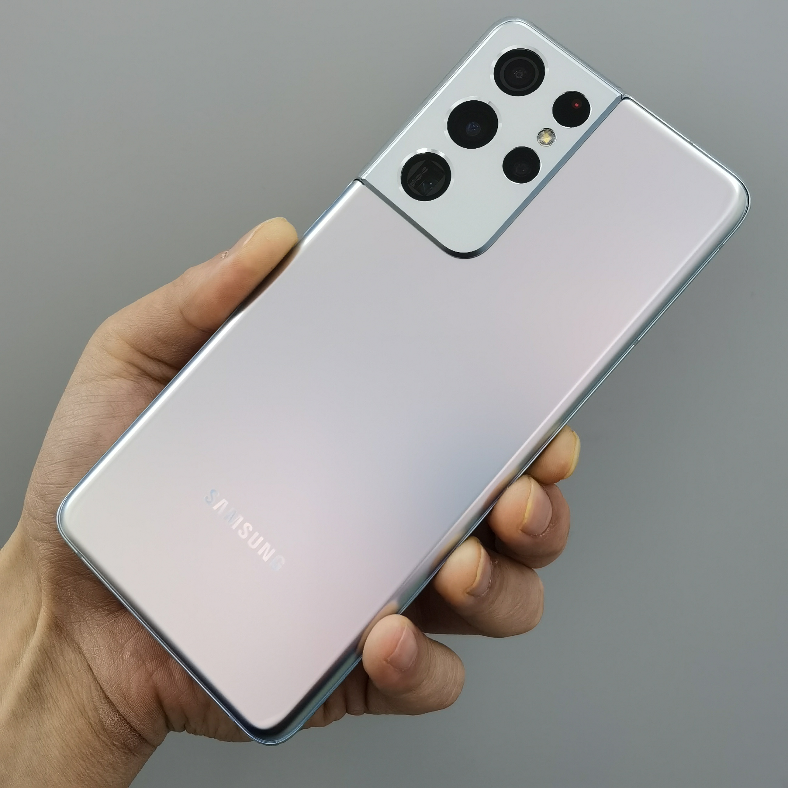 黄牛低价甩卖苹果手机,黄牛加价买iphone被坑