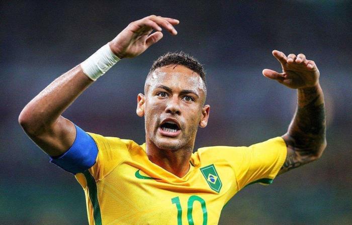 她是巴西angelbaby，16岁靠@内马尔上位，爆红后不愿嫁闹四次分手