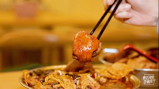 建政路柳州螺蛳粉,半夜两点还开的柳州螺蛳粉