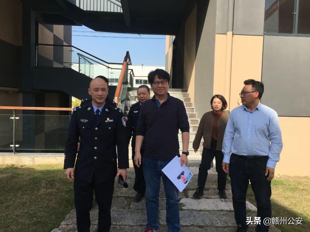 【我为群众办实事】逃犯网吧被带走，再推便民措施……赣州警方在行动！