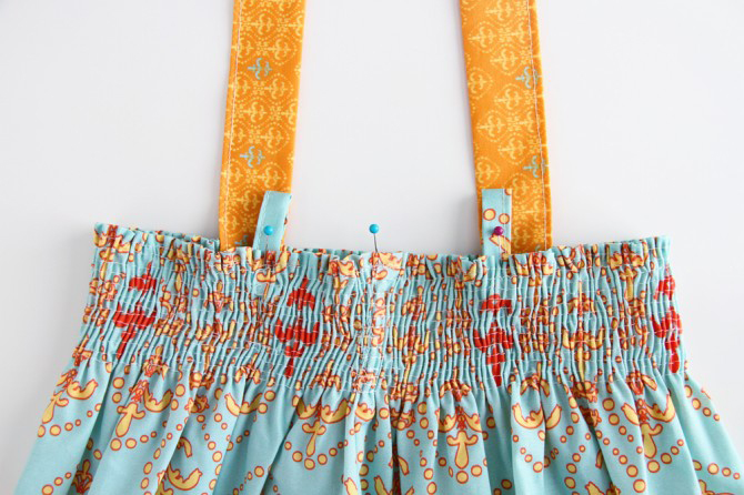 小孩连衣裙的蝴蝶结的制作教程,好看的儿童连衣裙编织教程