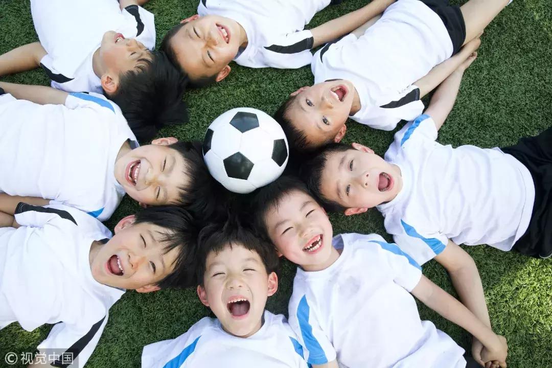 成都足球队招募队员,贵阳业余足球队队员招人