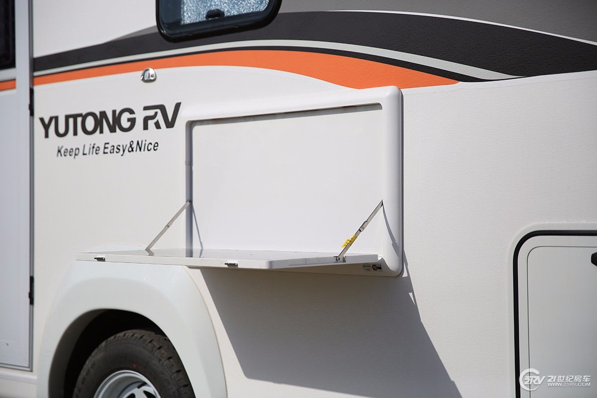 10万能买个什么样子的二手房车,10万左右能买房车吗